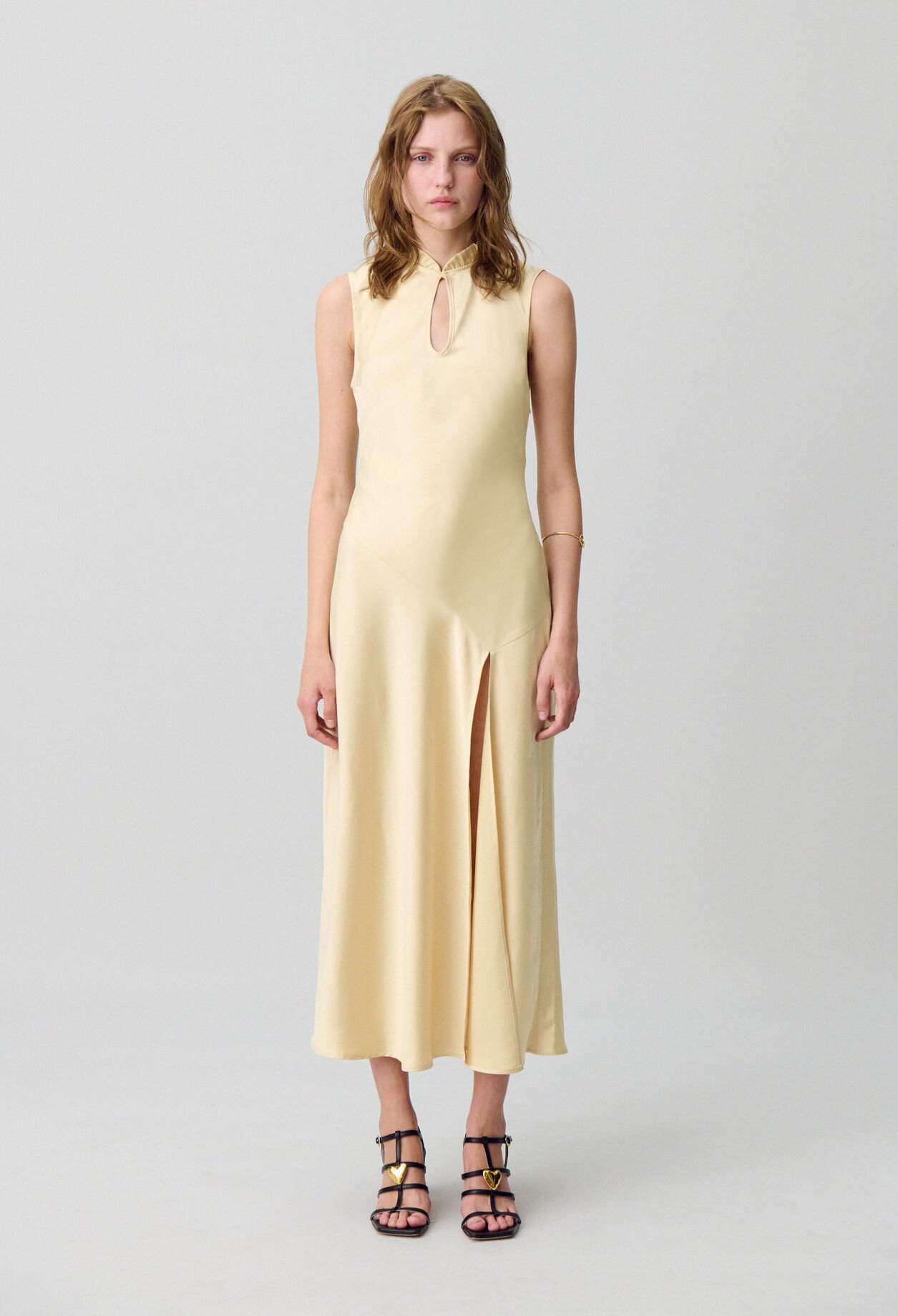 Fließendes Maxikleid