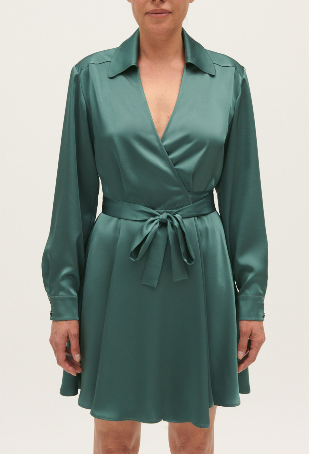 Kurzes Wickelkleid grün