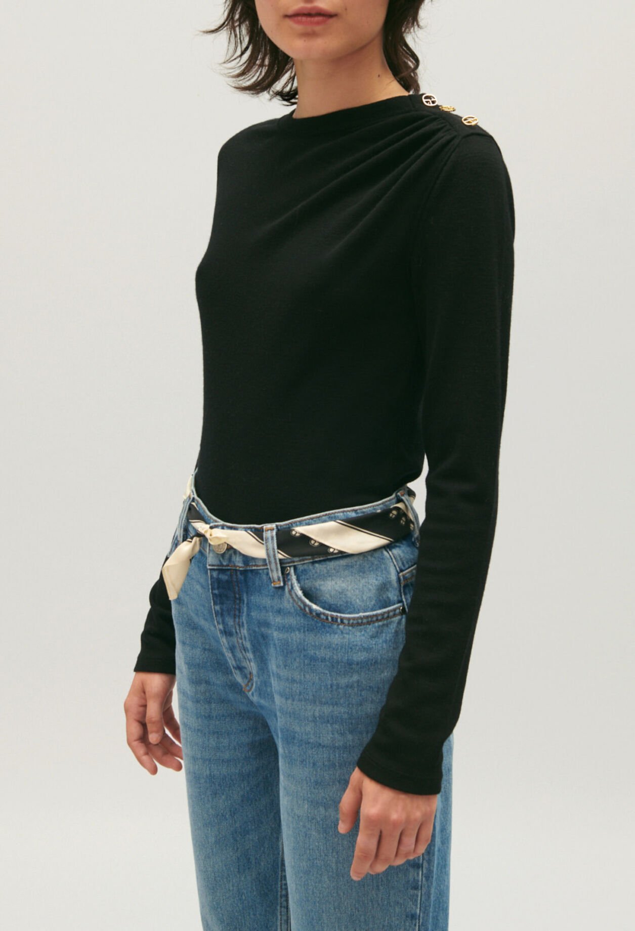 T-Shirt aus schwarzer Wolle