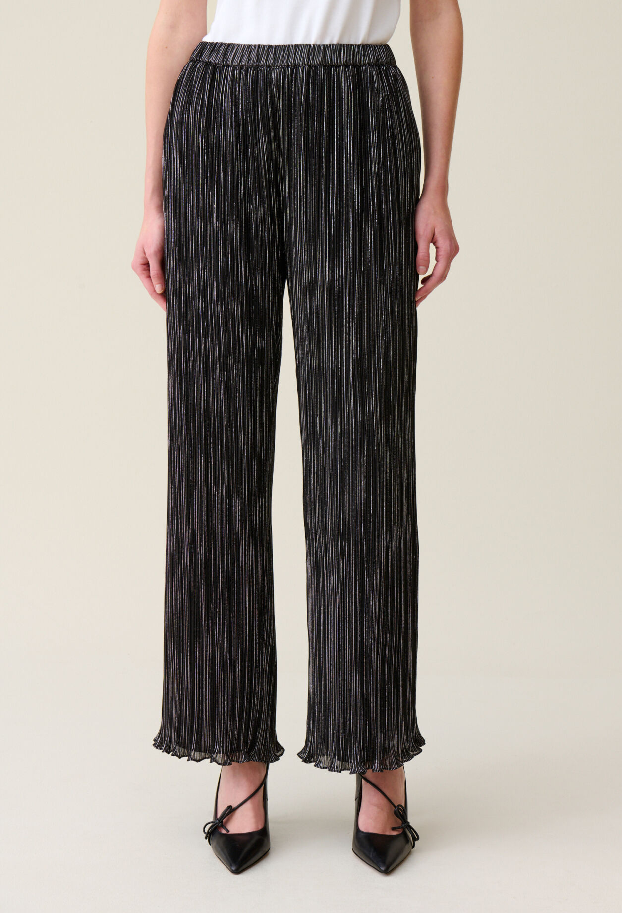 Silberne plissierte Hose